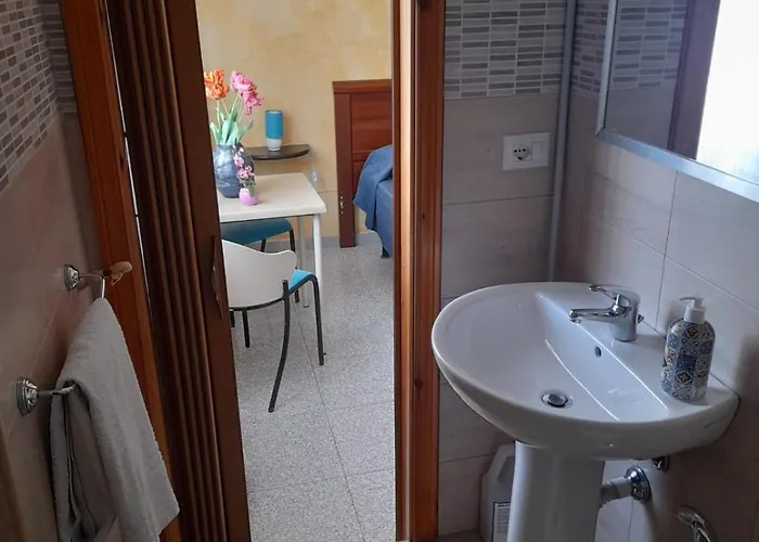 בית הארחה The Bridge - טרופאה