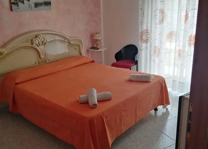 The Bridge - * טרופאה